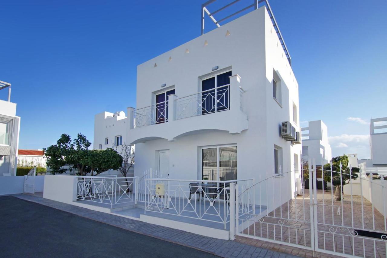Villa Nissinia - Nissi Beach Area Agia Napa Buitenkant foto